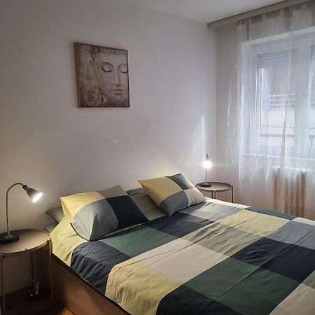 Soulful Apartment Belgrado Esterno foto